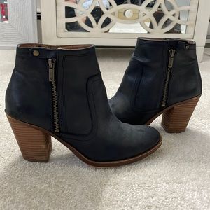 Lucky Booties.  Black. Size 9/39